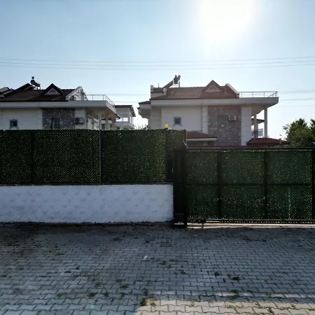 Gokmen Villalari
